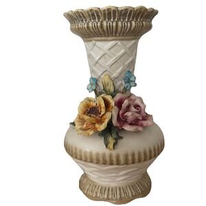 9.5" Vintage Capodimonte Italy Vase Lattice Hand-Applied Roses Flowers Round Urn
